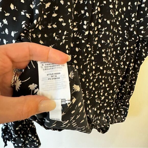 J Crew Black Floral Pintuck Popover Top with Long Bell Sleeve Size S - Picture 4 of 6